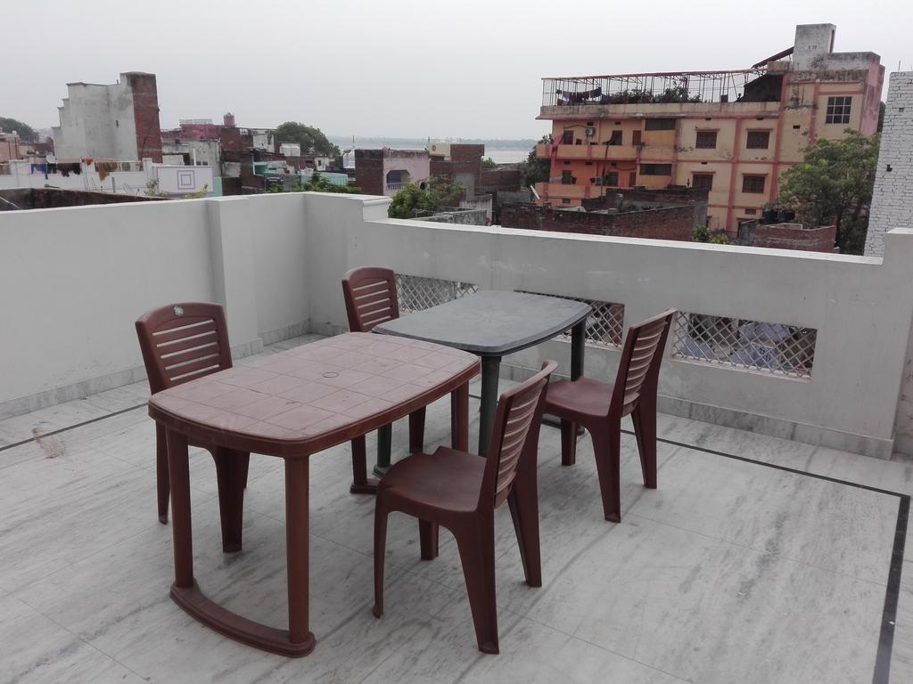Dynasty Guest House Varanasi Exteriör bild